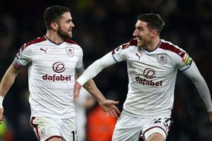 Bournemouth 1 Burnley 2: Wood and Brady send Clarets sixth