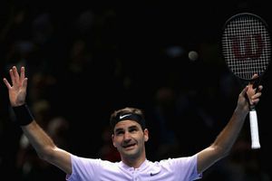 Federer comes through stern Zverev test to reach semis