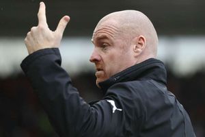Sean Dyche 'amazed' at persistent Everton talk
