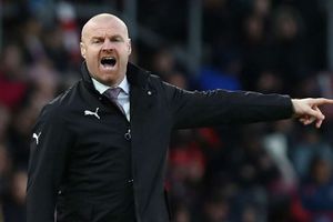 Dyche 'raging' over Arsenal's stoppage-time penalty