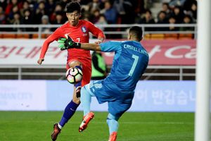 South Korea 2 Colombia 1: Son shines to give Shin first win