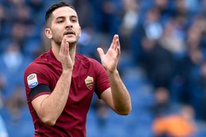 Chelsea target Manolas to sign a new contract