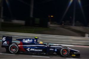 Maini tops testing in consecutive sessions