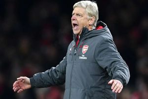 I'm not Pochettino – Wenger refuses to give up on title