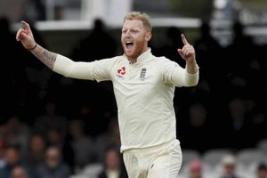Stokes' inclusion worries England coach Trevor Bayliss
