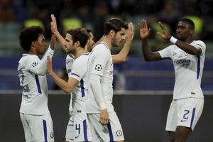 Chelsea begin contract talks with in-form youngster
