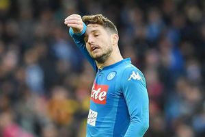 Napoli 0 Fiorentina 0: Sarri's men miss chance to usurp Inter