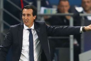 PSG are '200 per cent' behind Emery, says sporting director