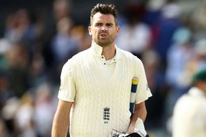 England's tail must learn to handle short ball, says Anderson