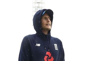Ashes: England 'outplayed' by Australia as Root loses grip on the urn