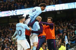 West Ham parked the bus - Delph feels vindicated after City march on