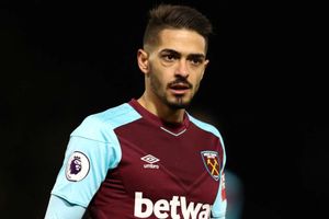 West Ham star Manuel Lanzini charged for dive at Stoke