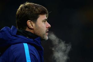 Pochettino proud of 10-man Tottenham's fighting spirit