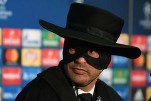 Fonseca dresses up as Zorro after Shakhtar stun Man City