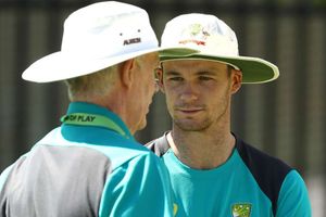 Smith: Pitch conditions in Perth to determine Handscomb fate