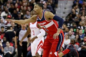 NBA: Houston Rockets lose fifth straight, Golden State Warriors beaten - watch the highlights