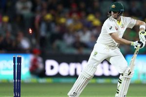 Smith falls to Overton after Root's bowl-first gamble
