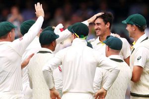 Ashes: Mitchell Starc satisfied with Steve Smith's refusal to reinsert England