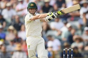 Sensational Smith leads Australia fightback
