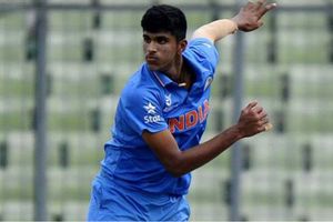 Father, coaches played big role in my career: Washington