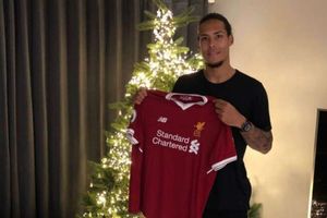 Official: Van Dijk finally completes 'world-record' Liverpool move