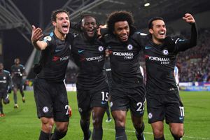 Huddersfield Town 1 Chelsea 3: Willian sparkles as Conte's side return to winning ways