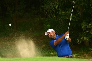 Kapur lifts Royal Cup; closes year on a high