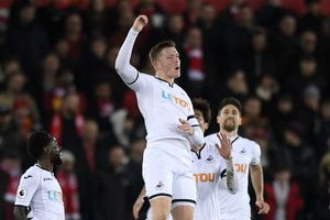 Swansea had to make 'Formula One' Liverpool uncomfortable - Carvalhal