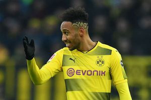 Aubameyang to Arsenal not close, says Wenger