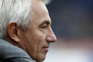 Socceroos appoint Van Marwijk for World Cup