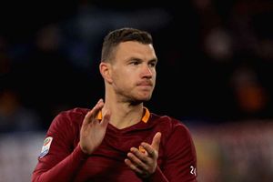 Monchi: Roma will replace Chelsea target Edin Dzeko
