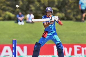 India thrash Pakistan by 203 runs, to take on Australia in U19 final
