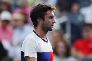 Simon makes early Sydney exit, Chung impresses in Auckland