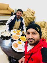 Harbhajan Singh and groundsman share dinner