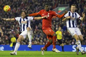 Arsenal set to sign former Manchester United defender Evans