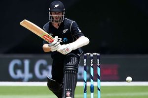 Williamson century guides Black Caps past Pakistan