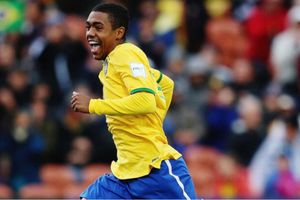 Bordeaux star Malcom prefers Arsenal despite interest from Man United and Tottenham
