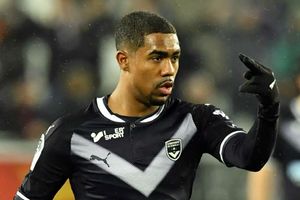 I am happy with our squad - Pochettino denies Malcom rumours