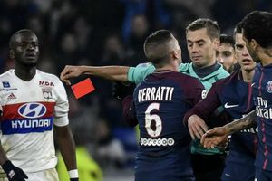 Lyon 2 Paris Saint-Germain 1: 10-man leaders downed by twin wondergoals