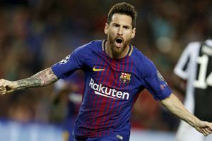 Barcelona extend stay at top, Real rout Deportivo