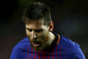 Barcelona extend stay at top, Atletico has it easy