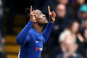 3-way transfer: Batshuayi to Dortmund on loan, Giroud in Chelsea and Auba at Arsenal