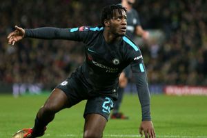 Batshuayi out of chances to convince Conte