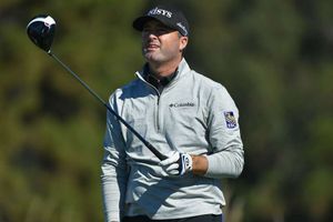 Ryan Palmer leads at Torrey Pines, Tiger Woods makes cut