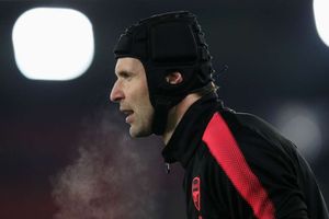 Petr Cech issues Champions League warning to Arsenal ahead of Swansea trip