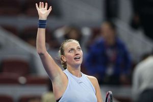 Kontaveit benefits from Kvitova withdrawal, Barty crashes out