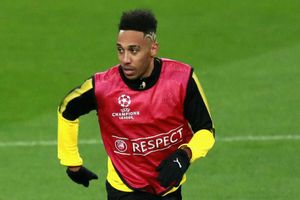 Arsenal must buy before selling - Wenger addresses Aubameyang, Giroud talk
