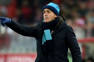 I would love to coach PSG, says Mancini