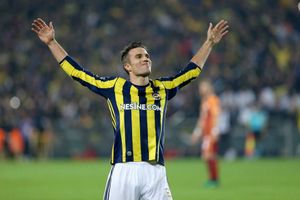 Robin Van Persie in talks over return to one of his former clubs