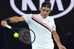 Australian Open: Federer coasts and Djokovic survives injury scare, but it's lights out for Zverev